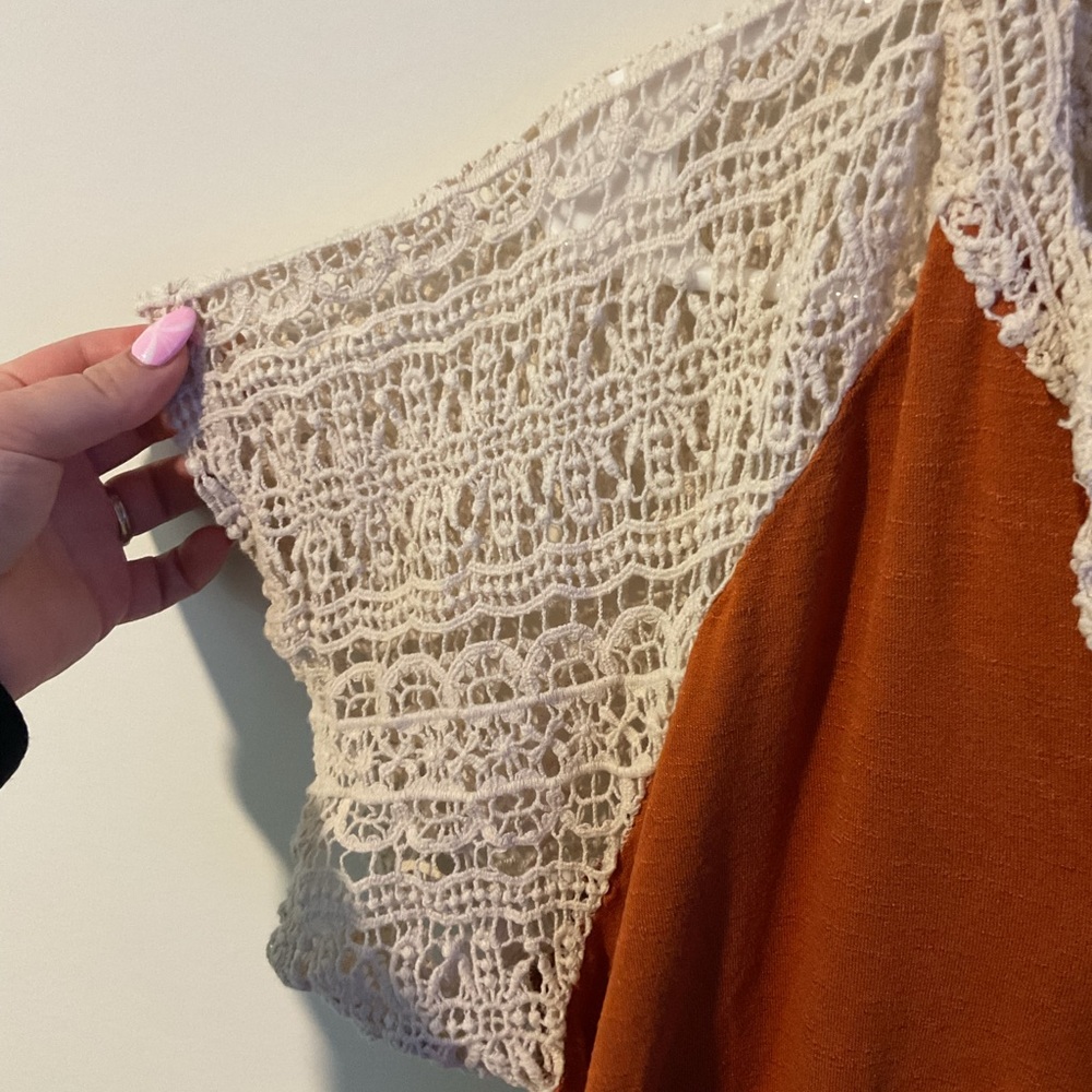 Maurice’s Orange and White Lace Trim Blouse - Picture 4 of 6